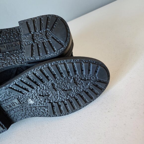 Earth Black Suede Bootie "NEW" - Picture 12 of 16